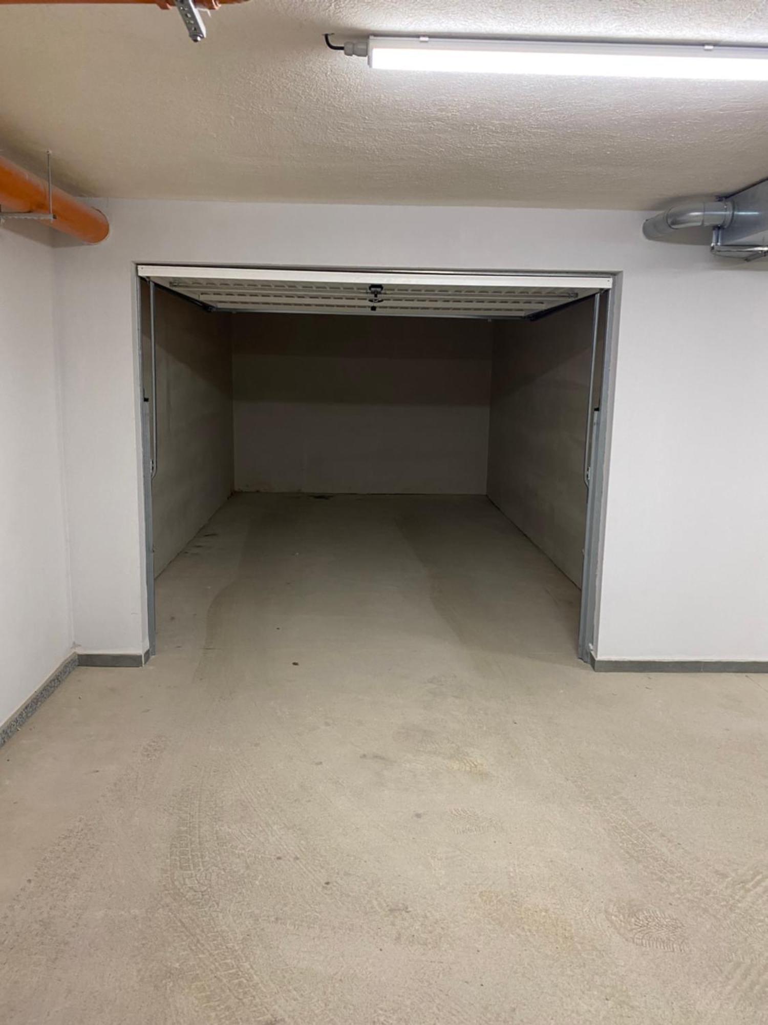New York: A Spacious Modern Apartment With Parking โซเฟีย ภายนอก รูปภาพ